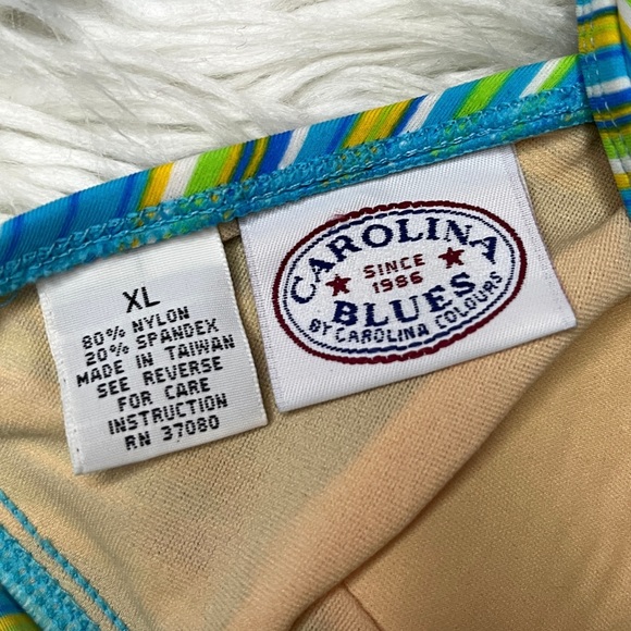 Vibrant vintage 90s era bikini top with high waisted swimsuit bottom. @(・●・) - Picture 5 of 5